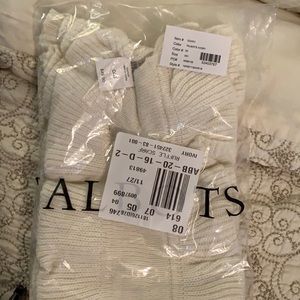 Talbots Ladies frilly edged knit scarf; ivory
